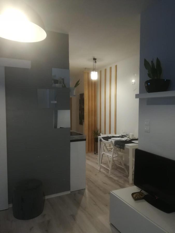 Obroncow Wybrzeza Lägenhet Gdańsk Exteriör bild